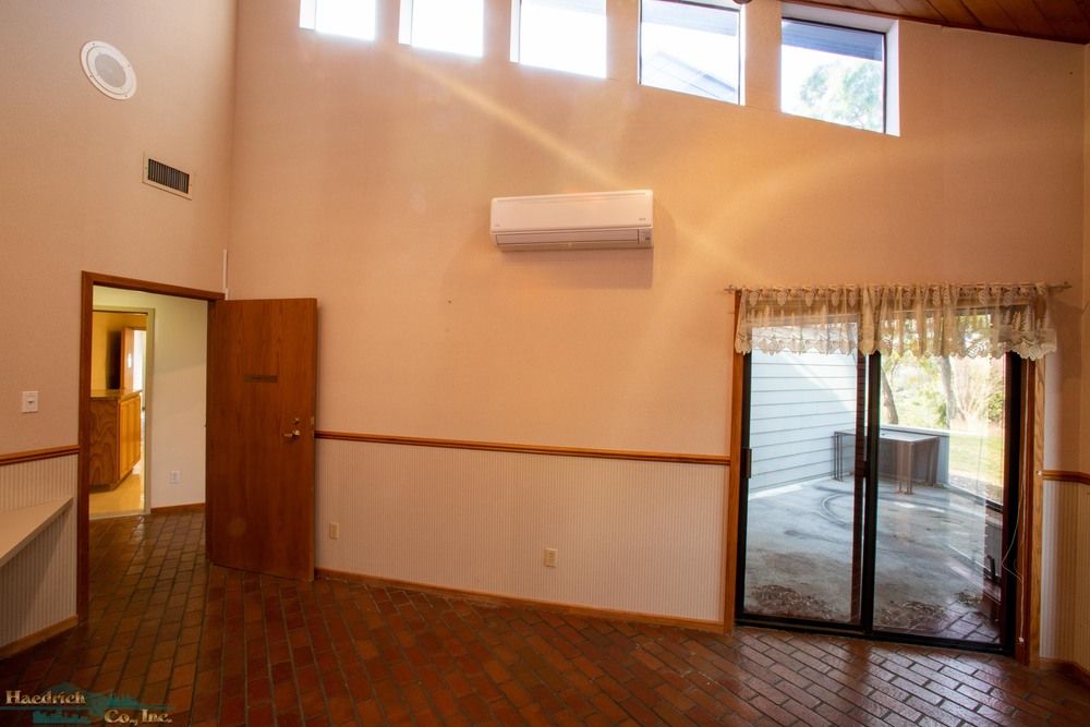 Medical Office Building - Clairmont Doctors Park: 2650 Edith Ave, Redding, CA 96001